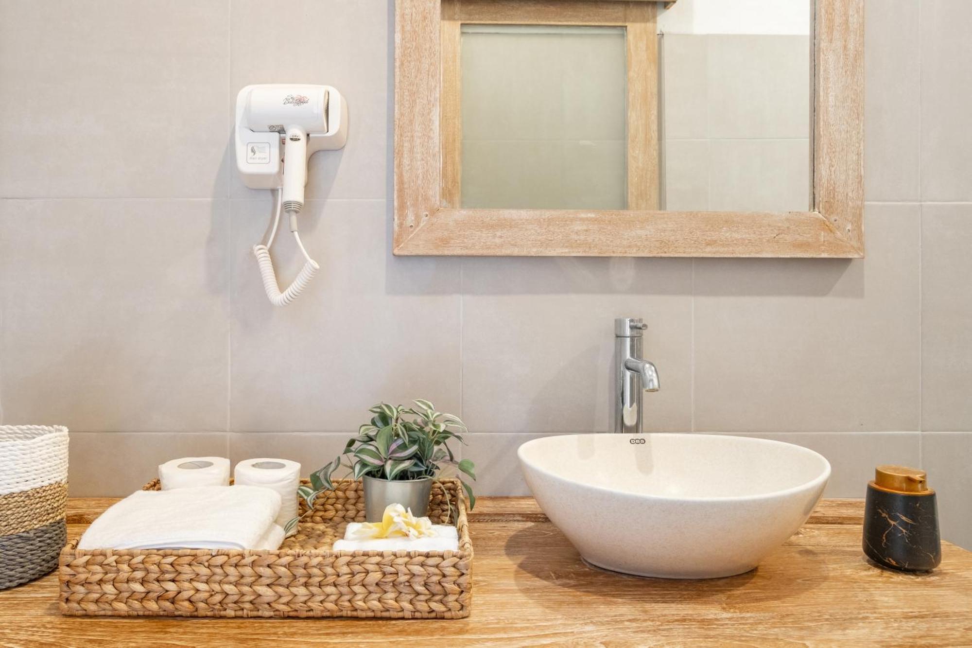 ☆ Villa Larissa ☆ Seminyak 2Br Pool Kuta Petitenget Екстериор снимка